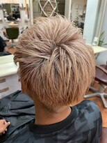 グルック ヘアリラクゼーション 玉出店(Gluck Hair Relaxation) White 金井紀樹