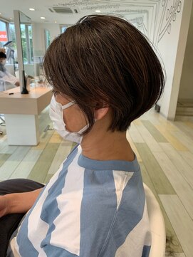 ヘアークラフト アニー 南郷18丁目店(HAIR CRAFT Annie) 白髪ぼかしショート