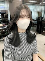 アリュウル 表参道 青山(Allure)&nbsp;20代ミディアム　前髪あり　韓国巻き　くびれ巻き　水越