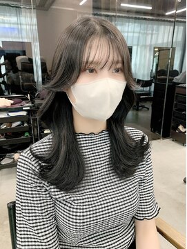 アリュウル 表参道(ALLURE) 20代ミディアム 前髪あり 韓国巻き くびれ巻き 水越