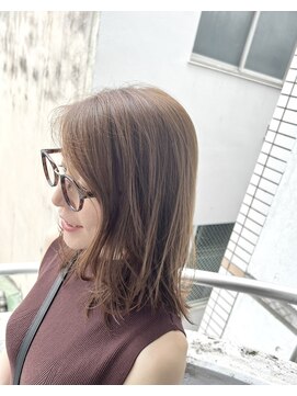 カスミ 霞(KASUMI) 上品くすみハイベージュ。　20代/30代/イルミナ/ベージュ