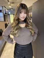 サニー 渋谷(SUNNY)&nbsp;バレイヤージュ、レイヤーカット、グレーベージュ、ハイライト