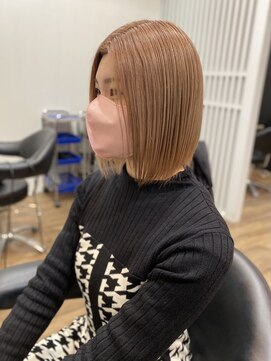 クロ ヘアー(CURRO HAIR) うっすらピンク、ベージュ