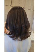 オリーブベージュ