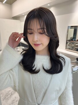 ベレーザシェルト(Beleza scelto) 10759黒髪アッシュブラックグレージュ韓国風巻きレイヤーカット