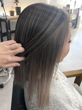 ウェイビー 桜木町店(WAVY) 【ブリーチあり】アンブレラカラー