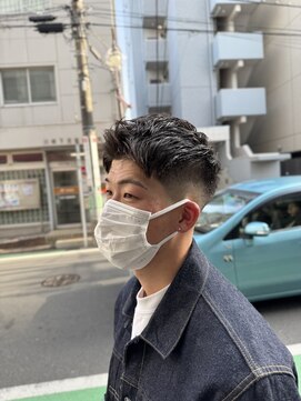 ウェルビーングサロン(Weell-Bening Salon) アップバング×フェードショート