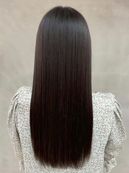 【沖縄市胡屋】髪質改善トリートメントで沖縄の強い日差しにも負けないツヤ髪♪髪のお悩みご相談ください