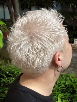 ブレイズマン(BLAZEMAN) スパイキー×ホワイトカラー