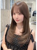 レイヤーカット／顔まわりレイヤー／くびれミディアムレイヤー