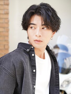 フィフス 天神大名(fifth) 今季トレンドの大きめカールのシャドウパーマ◎