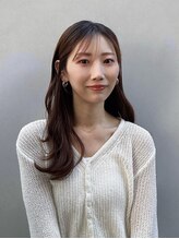 Refa公式プレミアムサロン　個室美容室Zina神戸三宮　髪質改善レイヤーカット&nbsp;伊東 萌