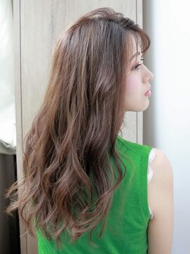 ルティア(Lutia) フェザーロング クラシカルヘア★★