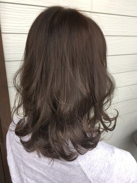 アズグロウヘアー(AS GROW HAIR) ランダムカール×グレー☆【帯山/長嶺/髪質改善/縮毛矯正】