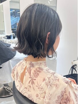 ランテルディ 渋谷(LANTERDIT) 外ハネ ボブパーマ ブリーチなし アッシュオリーブ