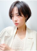 20代30代40代前下がりストレート小顔ショート補正立体カット