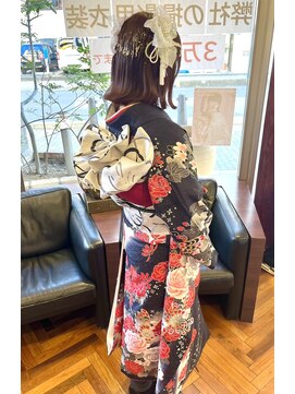 ファーレンピュアスウィート(fahren-pure-suite) 成人式スタイル切りっぱなしボブ