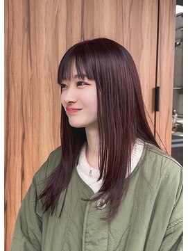 エルナ(ELNA) ダークレッドカラー×ロングレイヤーカット