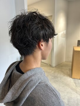 ミリ(milli Produce by ITAKURA) くせ毛風波巻きパーマ