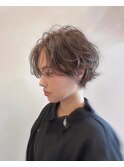 横顔美人なハンサムショート