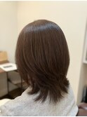 「落ち着いた髪色にしたいけど、重たく見せたくない…」