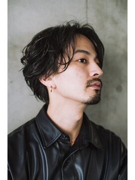 オルト(Altn) 大人の波巻きスパイラルパーマミディアムロングメンズカットヘア