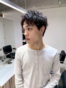 ファルベ(Farbe) フェザーパーマ/サーフカール/刈り上げセンターパート