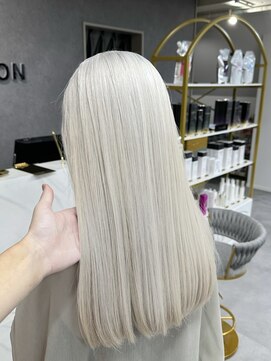 ジーディーエス(GDS) 透明感抜群　艶々ホワイトアッシュ