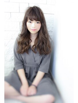 アルティインターナショナル(ALTI INTERNATIONAL) 【ALTI】流し前髪グレージュロング〈旭川〉