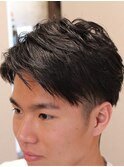 ゆるふわポイントパーマで直毛に毛束の動きをプラス。