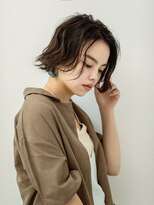 大人かわいい  ふんわり  ワンサイドショート ひし形シルエット