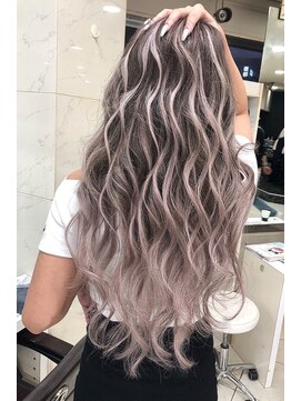 リア 大阪梅田(Ria) ~バレイヤージュグレーアッシュ シールエクステ~【大阪梅田】