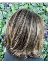 ビューティドレッセヤマノ 池袋パルコ(Beauty Dresse YAMANO)&nbsp;【白髪ぼかし】外ハネボブ ×  3Dハイライトカラー