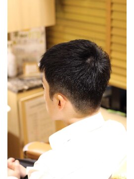 ヘアーモードキクチ 日本橋三越前店 バリカン6ミリ スポーティー