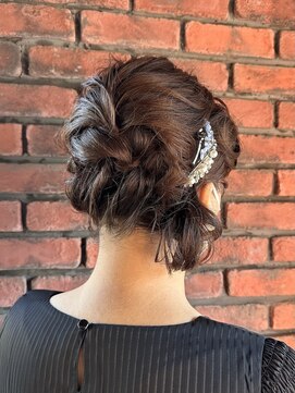 シイジ(SiiJe) ショートヘア☆アップ風アレンジ