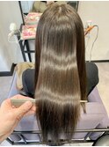 プラチナグレージュ波巻きパールベージュたまねぎヘアボブウルフ
