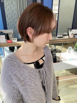 コワファースト 大分(COIFF1RST) 耳かけショート