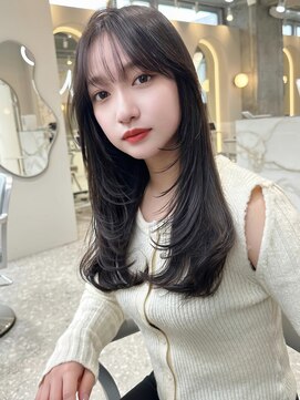 シーシンジュク 新宿南口(Sea shinjuku) 韓国風前髪×レイヤーカット【新宿/前髪/レイヤーカット】