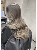 バレイヤージュ、ハイライト、レイヤーロング、グレーベージュ