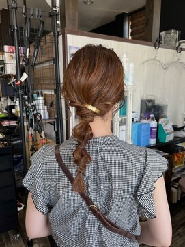 ヘアー リードレス(hair Re:dress) 大人可愛いフィッシュボーンヘアアレンジ