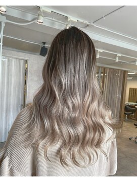 アイニー(inee) バレイヤージュ