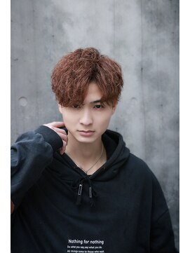 ラクーントウキョウ(RACCOON.TOKYO) スペインカール　スパイラルパーマ　メンズショート