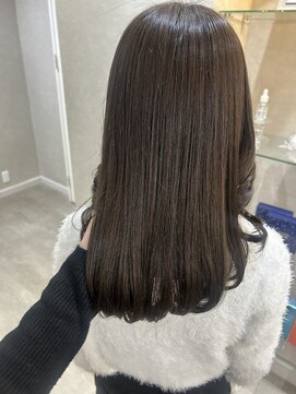 カラークチュール(Color Couture) 黒髪/ホブルフ/ネビージュ/ネイビー/小顔カット/ボルドー/ボブ