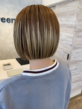 エバーグリーン(ever Green) ぱつっと軽めのミニボブ