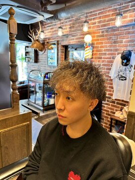 バレス 田町(BALES) [スキンフェード/ツイストスパイラル/田町]