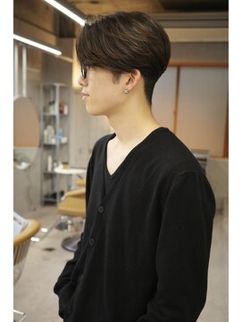 ヴァンシィー(VANCY) センターパート/フェザーパーマ/ニュアンスフェザー