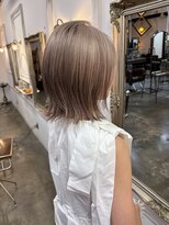 フルアヘッド(FULL A HEAD)&nbsp;ワンブリーチで叶うミルクティーベージュ