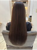 ダークブルーのストレートロングヘア