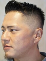 メリケンバーバーショップ コウベ(MERICAN BARBERSHOP KOBE)&nbsp;メンズカットバーバースタイルフェザーアップN2