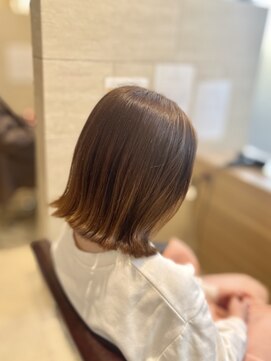 アレーズバイベニボンズ(Alaise by Beni,Bond's) 赤みゼロ透け感ボブ